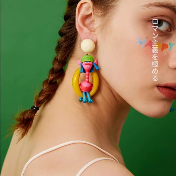 Trolls Dreamworks World Tour Cooper Doll No-Pierced Clip Earrings 1 Pair - Picture 10 of 16